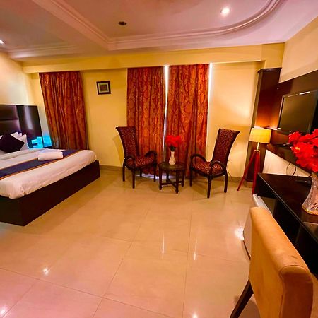 Palki Cafe & Stay Ludhiana Eksteriør bilde