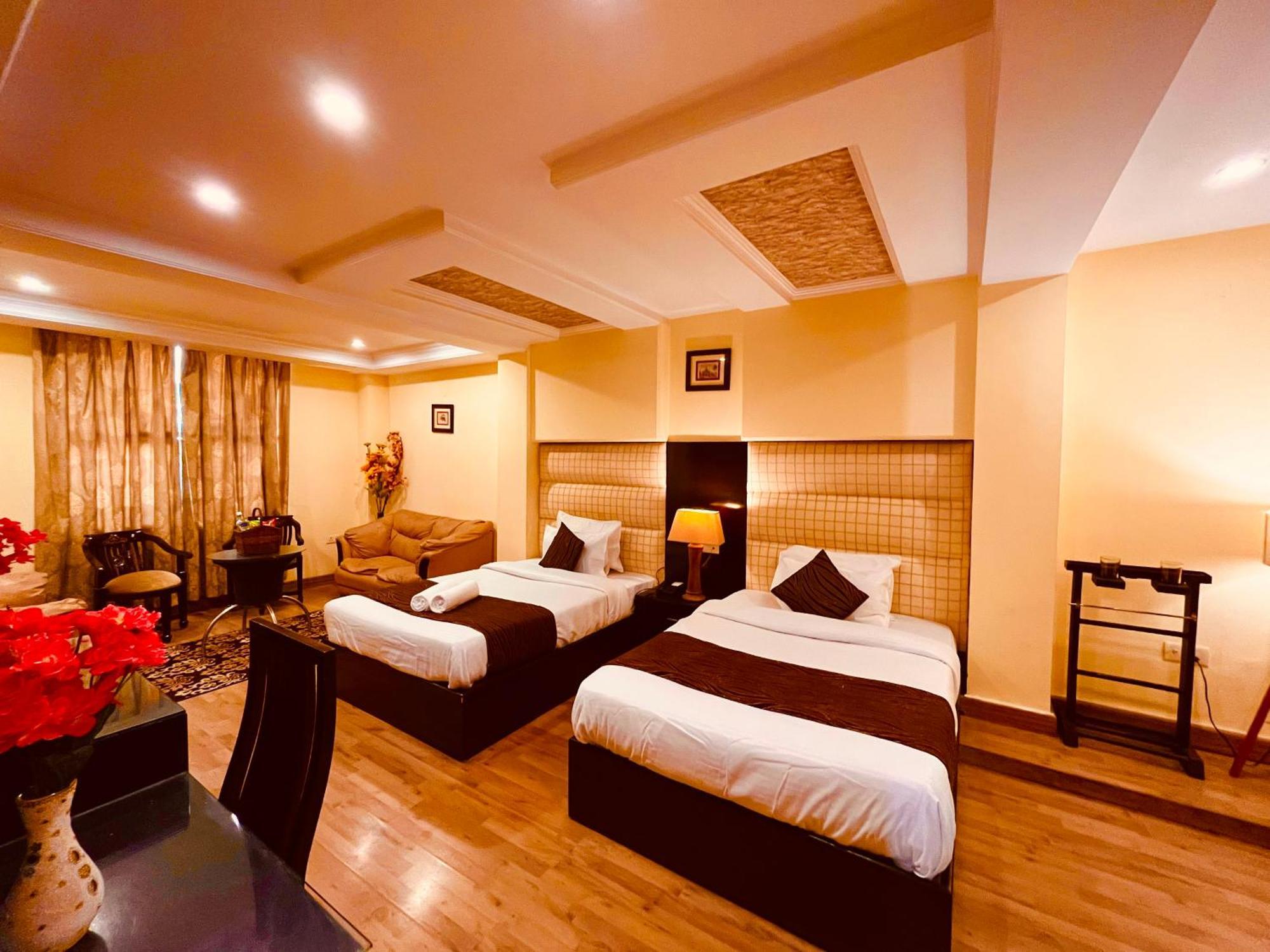 Palki Cafe & Stay Ludhiana Eksteriør bilde