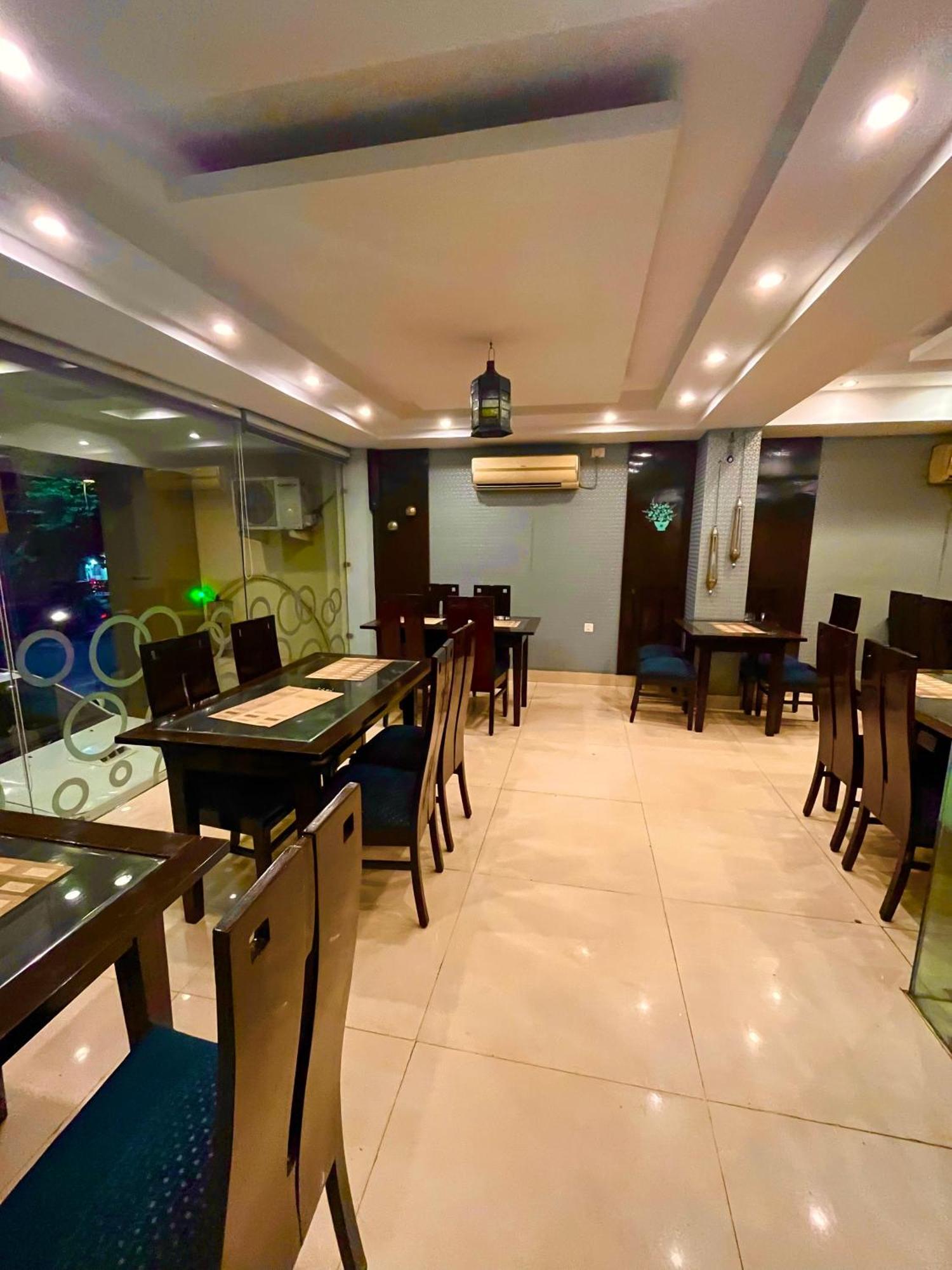 Palki Cafe & Stay Ludhiana Eksteriør bilde