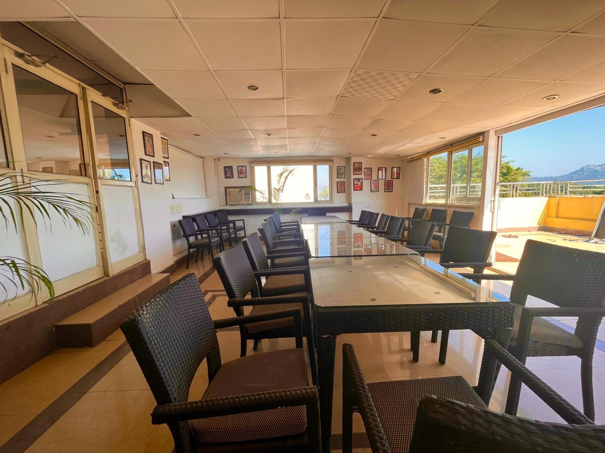 Palki Cafe & Stay Ludhiana Eksteriør bilde
